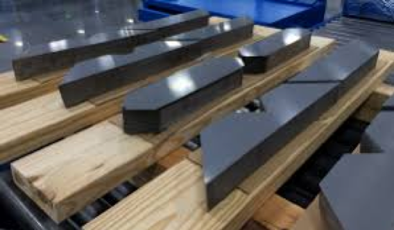 Step Lap Full Miter Core, 5 logs total, on top of wooden beams.